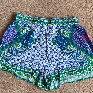 Patterned shorts